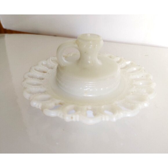 Vintage Westmoreland Milk Glass Candle Holder with Underplate - Picture 11 of 12